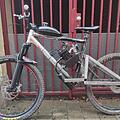 In Coburg hat die Polizei einen 19-Jährigen auf seinem umgebauten Mountainbike gestoppt. Foto: Polizei