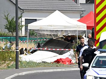Elf Tote bei Flugzeugabsturz in Frankreich
