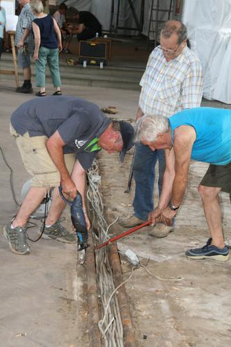 Kirchen-Ausräumaktion