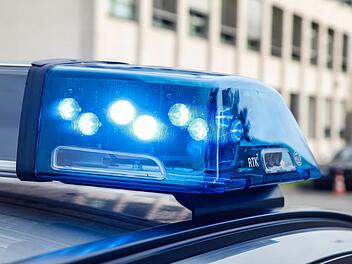 Ein Autofahrer f&auml;hrt am Donnerstag ein 11-j&auml;hriges M&auml;dchen an und fl&uuml;chtet vom Unfallort. Die Polizei Schweinfurt sucht nach Zeugen des Vorfalls. Symbolfoto: Christopher Schulz