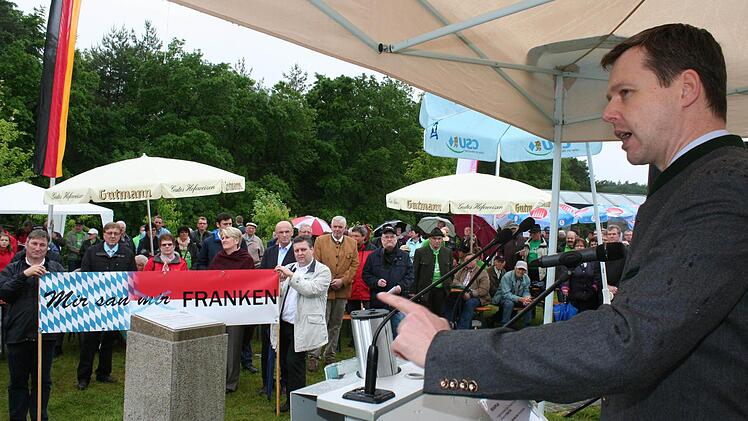 Auch Thomas Silberhorn hielt eine Rede.