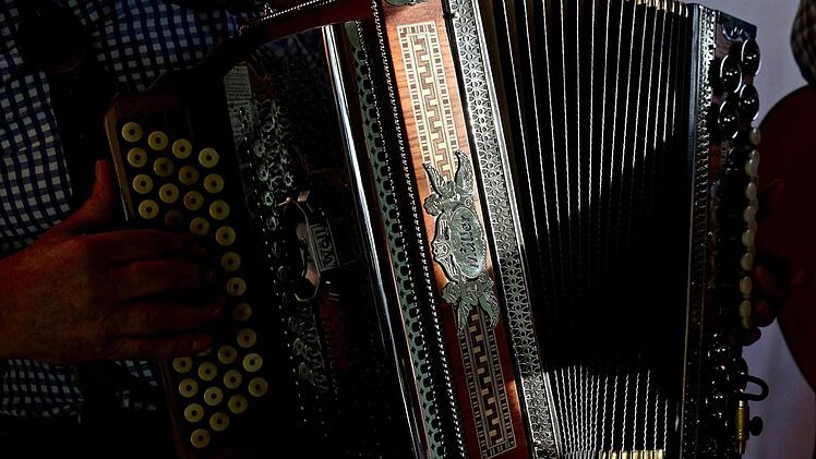 Und die Musik spielt dazu.... Foto: Gerd Schaar