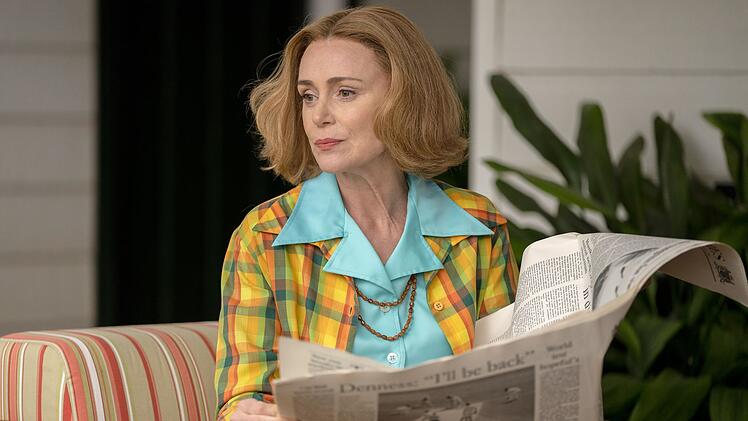Barbara Stonehouse (Keeley Hawes) ahnt noch nichts von dem gefährlichen Doppelspiel ihres Mannes.