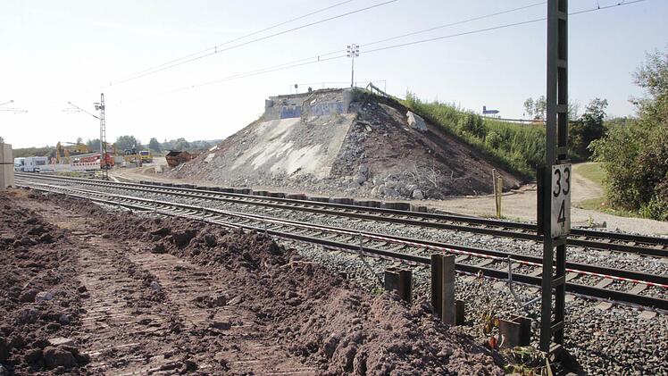 Die Brücke zwischen Kersbach und Baiersdorf ist demontiert. Foto: Josef Hofbauer