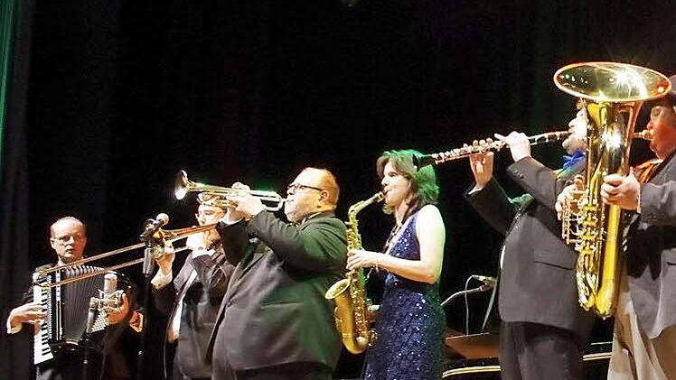 Das "Blue Moon Orchestra" begeisterte bei seiner Jubiläums-Gala.