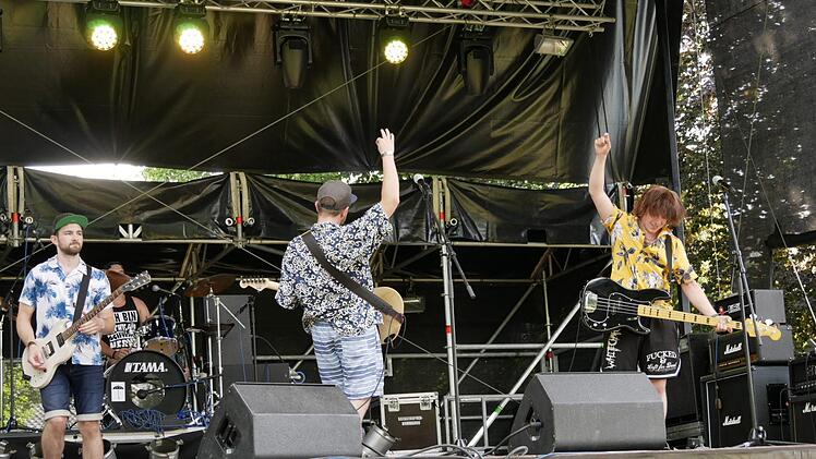 Impression von Rock im Freibad in NeustadtFoto: Manja von Nida
