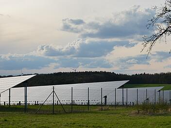 Eine Photovoltaikanlage soll bei Ramsthal entstehen. Archiv/Björn Hein