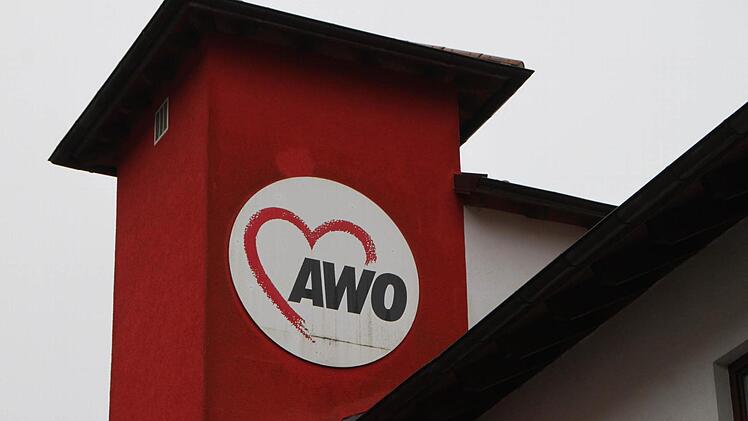 Das Türmchen auf dem Dach zeigt, dass das Haus im Kalkgrund in Bad Brückenau der Arbeiterwohlfahrt gehört. Foto: Ulrike Müller