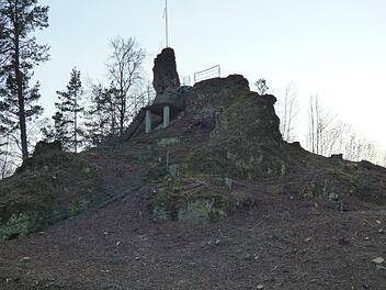 Am Aussichtspunkt  Gernerfels hat eine Rodung stattgefunden, die nun erst nachträglich  genehmigt wurde. Foto: Thomas Weichert