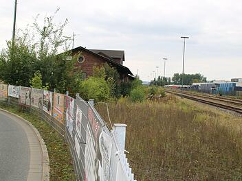 Die Entlastungstangente könnte in der Verlängerung der Heinrich-von-Stephan-Straße am Güterbahnhofsgebäude vorbeiführen.