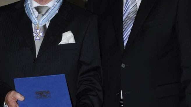 Ministerpräsident Horst Seehofer zeichnete auch Rödentals Bürgermeister Gerhard Preß (links) mit dem Bayerischen Verdienstorden aus.