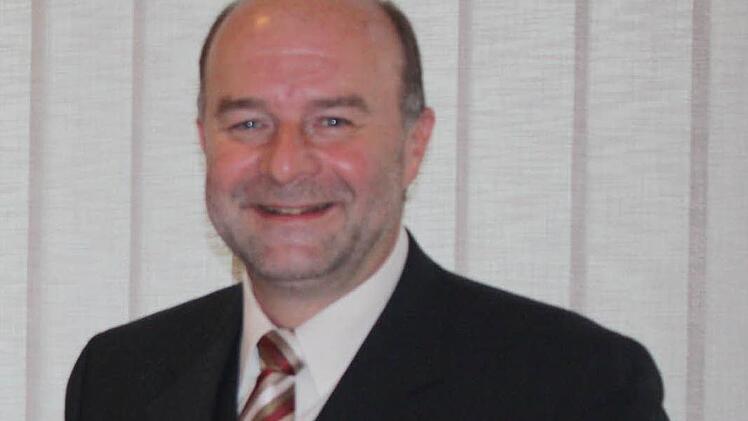 Uehlfelds Bürgermeister Werner Stöcker muss ab Ende Dezember vorerst ohne Gemeinderat auskommen. Foto: Archiv