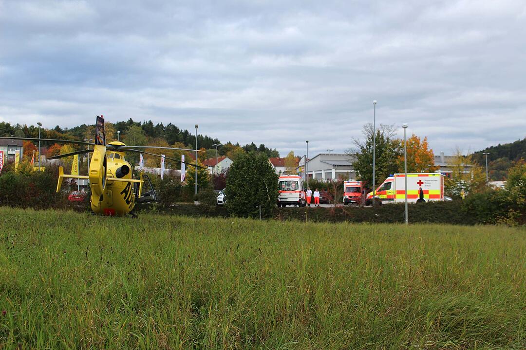 21 Personen verletzt: Reizende Flüssigkeit sorgt für Großeinsatz in Pegnitz