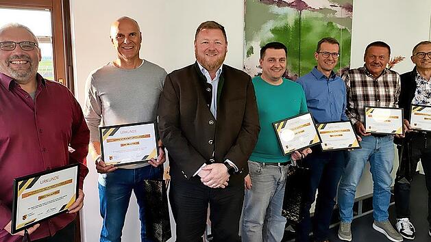 Von links: Markus Ort, Stefan Nendel, B&uuml;rgermeister Axel Gotthardt, Bernd Bayer, J&uuml;rgen W&ouml;lfel, Manfred B&auml;reis und Stefan Martin. Es fehlt: Alexander Fuchs.