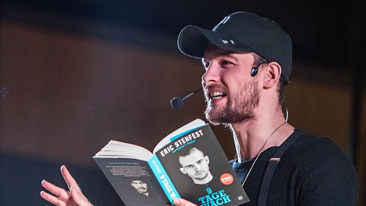 Erschütternde Drogenbeichte: Eric Stehfest stellte seinen autobiografischen Band "9 Tage wach" in Neustadt vor.Foto: Jochen Berger
