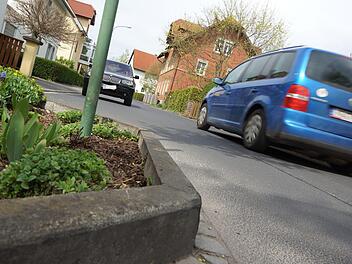 Die Rote-Kreuz-Stra&szlig;e leidet mit anderen Wohnstra&szlig;en unter der Verlehrsbelastung. Archiv/Arkadius Guzy