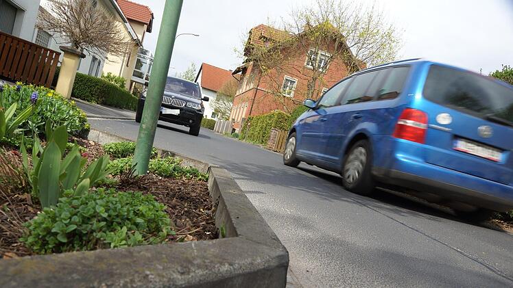 Die Rote-Kreuz-Stra&szlig;e leidet mit anderen Wohnstra&szlig;en unter der Verlehrsbelastung. Archiv/Arkadius Guzy