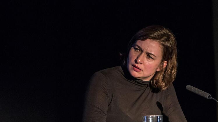 "Die Welt ist aus den Fugen" lautete das Motto eines Shakespeare-Abends, den die Experimentierwerkstatt "Making Culture" in Coburg veranstaltete.Foto: Jochen Berger