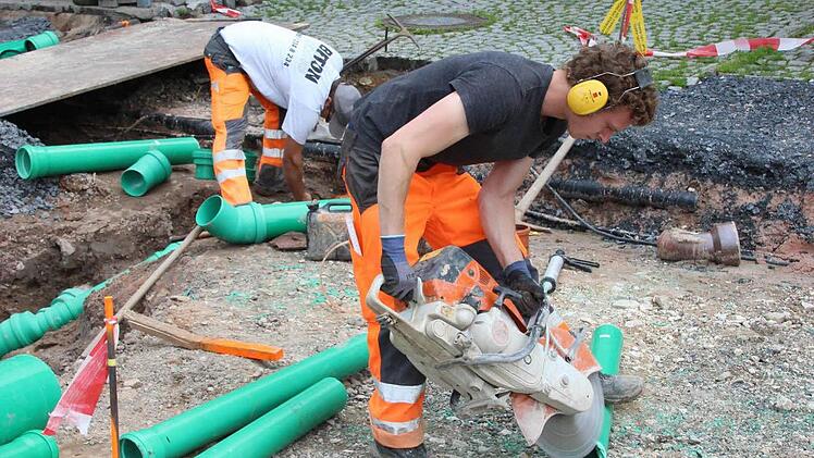 Arbeiten an den Entwässerungsleitungen Foto: Friedwald Schedel