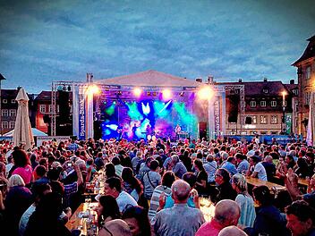 Weit über 70 Konzerte bot das elfte Blues- und Jazzfestival. Hier eine Aufnahme vom Maxplatz.  Fotos: Stadtmarketing