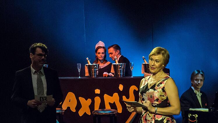 Der Operetten-Abend "Wir laden gern uns Gäste ein" bildete den festlichen Rahmen für die Verleihung der Auszeichnung "Operetten-Frosch" des Bayerischen Rundfunks an das Landestheater Coburg.Foto: Jochen Berger