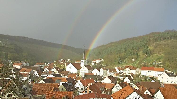 Einen Regenbogen wie diesen werden die Ramsthaler beim im Wettbewerb "Unser Dorf hat Zukunft" nicht organisieren können, aber sie wollen alles daran setzen, erfolgreich zu sein. Archivfoto: Andreas Lomb
