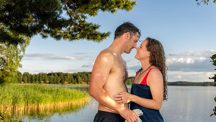 Liebst du mich? - F&uuml;r Jule (Klara Deutschmann) und Paul (Ferdinand Seebacher) ist das gar keine Frage.