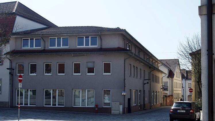 ... heute ist eine Bank darin untergebracht.  Foto: Bianca Volkert