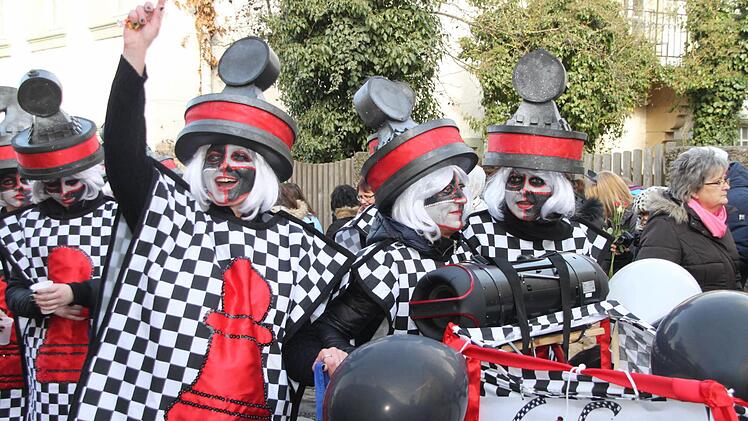 Marktplatztreiben in Stadtsteinach. Foto: Jürgen Gärtner