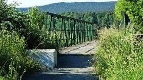 Die einstige Theisauer Brücke Foto: Archiv