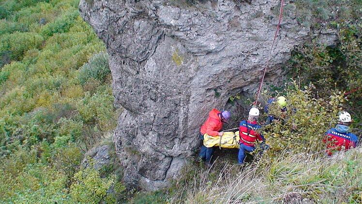 Rettung in schwierigem Gelände.