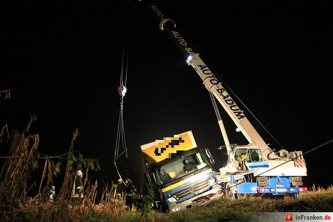 Lkw-Bergung bei Kremmeldorf