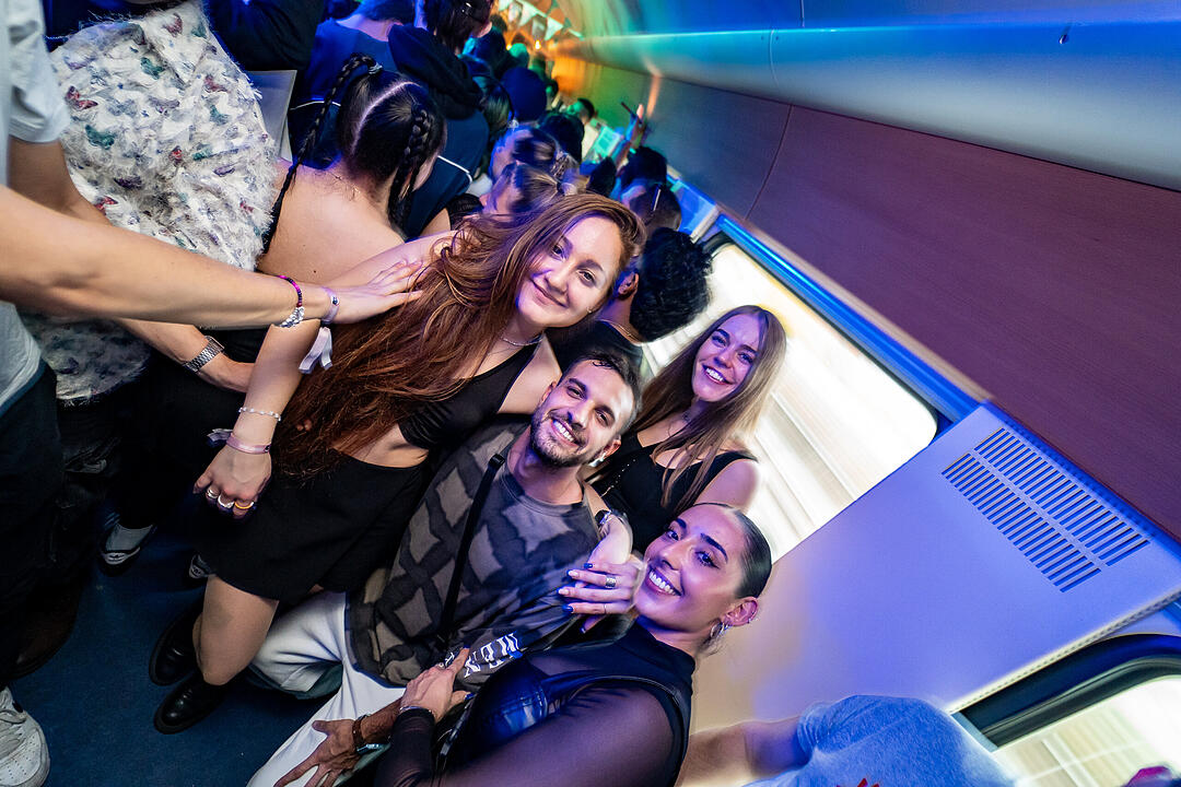 Die beste Party im Zug!