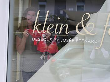 Josée Spénard-Kuhlow möchte mit ihrem neuen Dessous-Geschäft am Vogelseck eine Marktlücke in der Höchstadter Innenstadt schließen. Fotos: Pauline Lindner