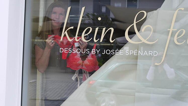 Josée Spénard-Kuhlow möchte mit ihrem neuen Dessous-Geschäft am Vogelseck eine Marktlücke in der Höchstadter Innenstadt schließen. Fotos: Pauline Lindner
