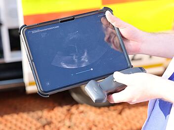 Mobiler Ultraschall soll Notarzteins&auml;tze in W&uuml;rzburg verbessern