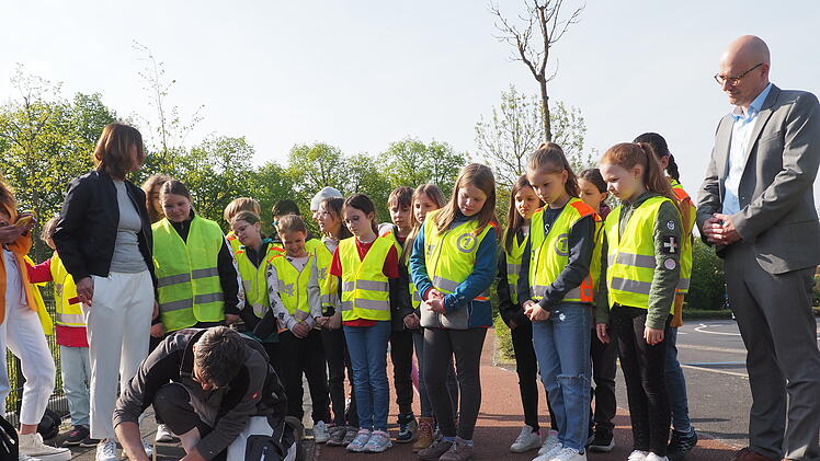 Bad Kissingen: Eigene Parkplätze für Eltern-Taxis - um "Verkehrschaos" entgegenzuwirken