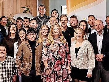 Die Kandidaten des Junge-B&uuml;rger-Kreisvereins in der Versammlung in Drosendorf.