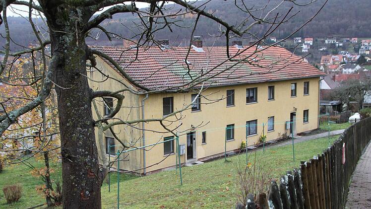 Einige Häuser - wie dieses hier in der Buchwaldstraße - sind stark sanierungsbedürftig. Foto: Ulrike Müller