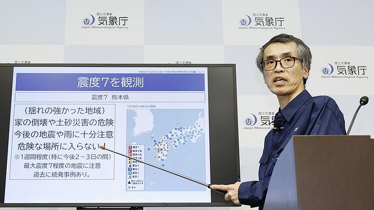 Starkes Erdbeben ersch&uuml;ttert den S&uuml;dwesten Japans