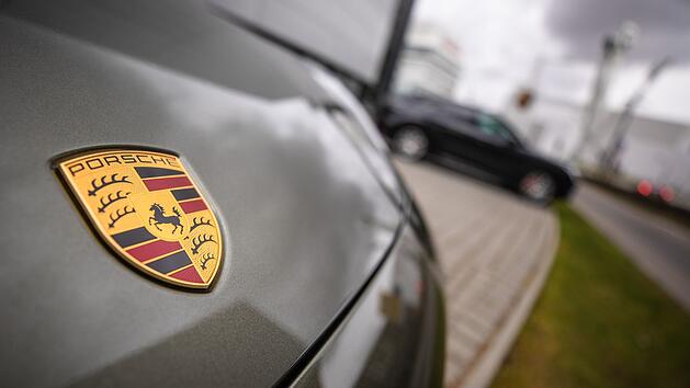 Porsche-Unfall auf der A6