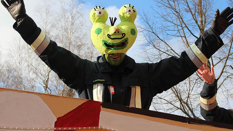 Ein "Alien" der Feuerwehr Ebern.