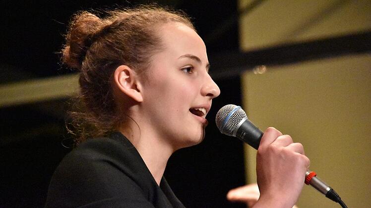 Chiara Mitter sang "Night and Day"Uschi Prawitz