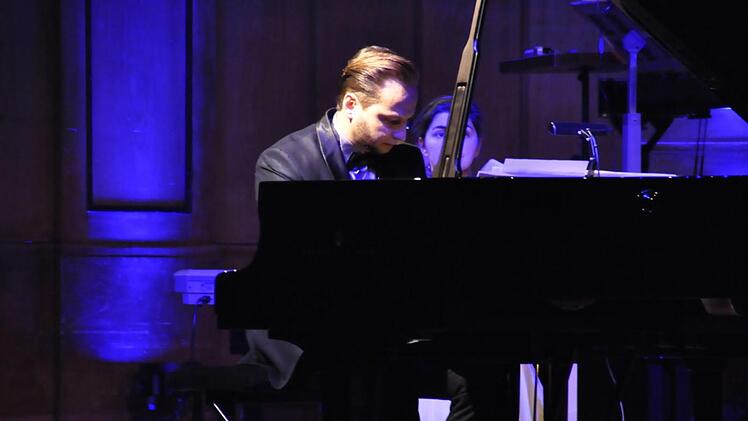 Pianist Denis Ivanov  Peter Klopf