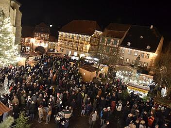 In den Abendstunden erlebten viele Besucher die schöne Atmosphäre des Königsberger Weihnachtsmarktes. Gerold Snater