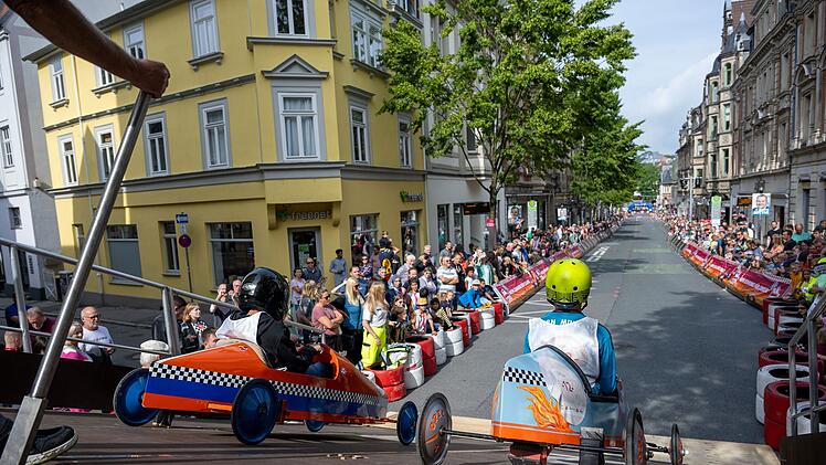 Coburg feiert Revival von legend&auml;rem Seifenkistenrennen - die sch&ouml;nsten Bilder
