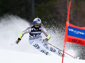 Emma Aicher geht mit guten Chancen auf Weltcup-Siege in die neue Saison.