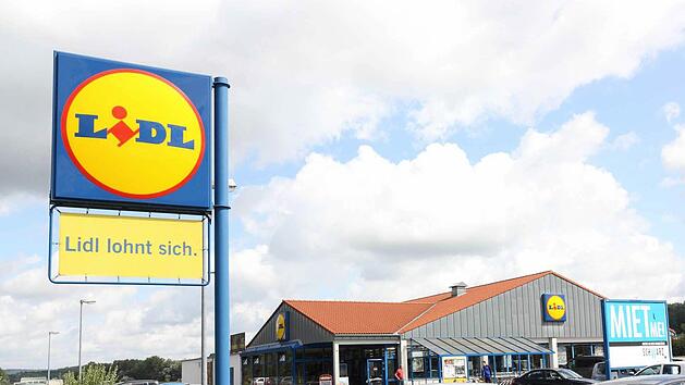 Immer mehr Discounter wie Lidl kontrollieren die Parkzeit ihrer Kunden mit Sensoren. Wer länger als erlaubt parkt, muss zahlen. Symbolbild: Stefan Lutter