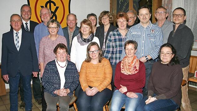 Im Vorstand sind: (sitzend) Edda H&ouml;hn, Diana B&auml;hring, Andrea Pollach, Yvonne Skock sowie (stehend v. l.) Gerhard Schott, Stephan H&ouml;hn, Gerold Dressel, Renate Kachel, Manfred H&ouml;hn, Dagmar Dressel, Sabine Menzel, Christiane Vater, Heidrun Menzner, Ronald Marr, J&uuml;rgen Kalb, Bernd Oehrlein und Christian Bro&szlig;mann