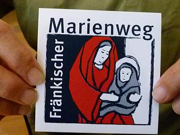 Dieses Logo kennzeichnet den Fränkischen Marienweg.   Fotos: Marion Krüger-Hundrup